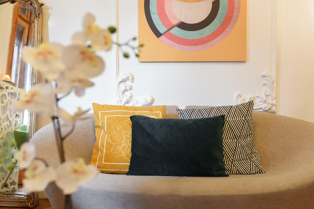 Apartament Love.Travel.Explore ♥️Apt W/ Balcony In Old Town Bukareszt Zewnętrze zdjęcie